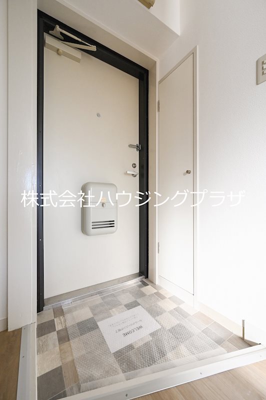 ラポア杉本 玄関