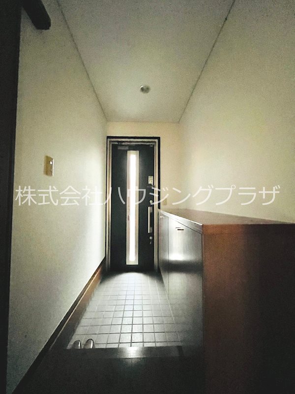 金子方 玄関