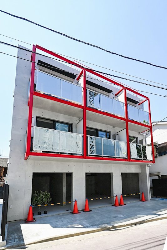 HOUSING STAGE 羽根木 303号室 外観