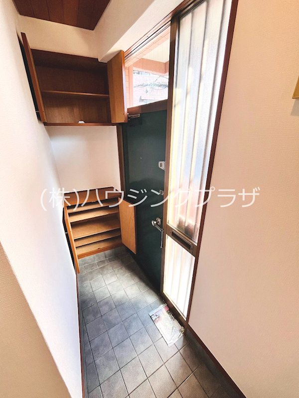 平沢ハウス 玄関