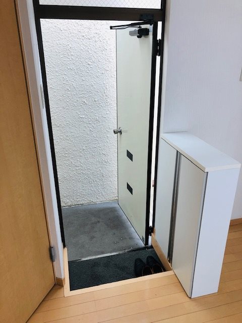 ミワハイツ 玄関
