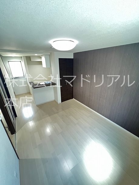 ロイヤル　ウィステリア リビング