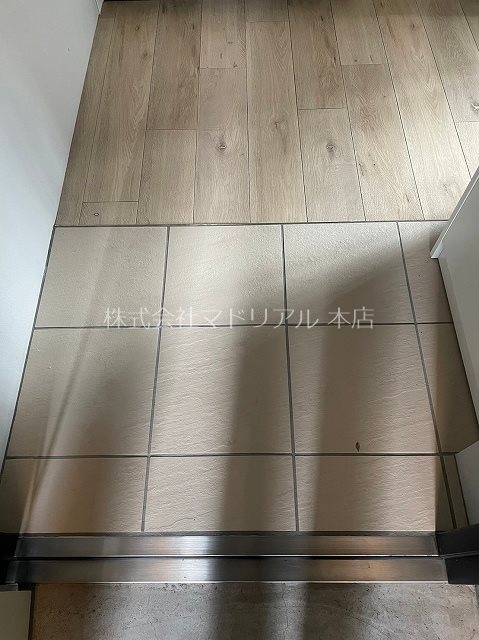 レジデンス平和島 玄関