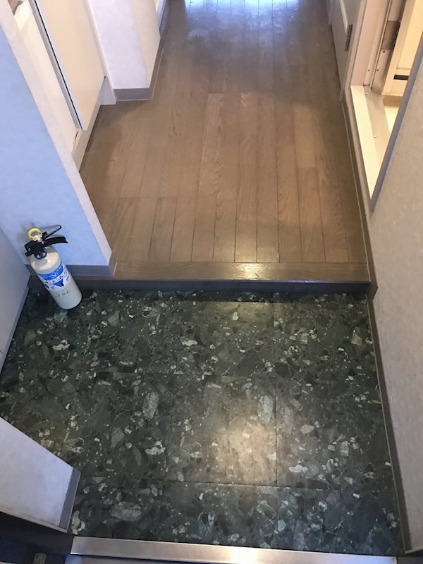 マイシティ・ビッグバード    玄関