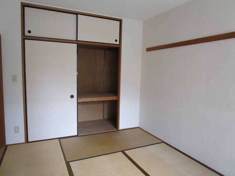 オークパレス川尻 収納