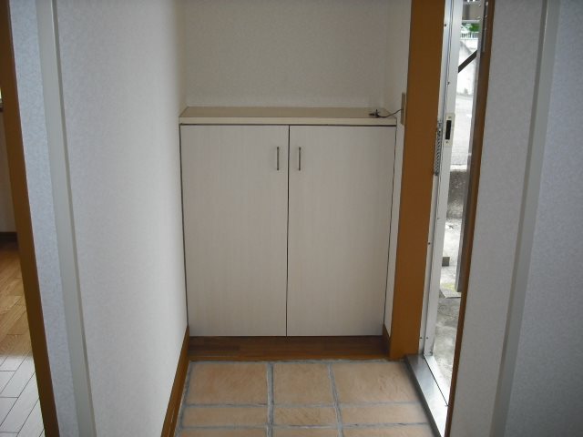 オーシャンハイツ　Ｂ棟 玄関