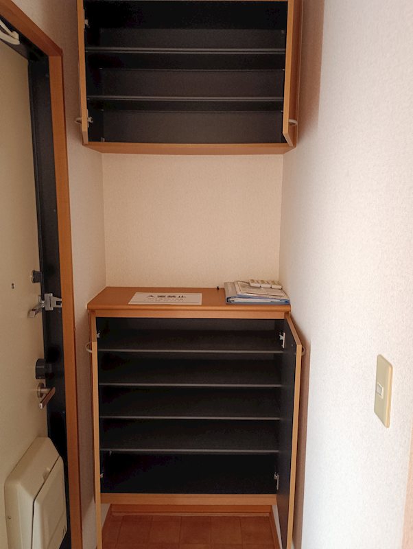 ハイクレスト 玄関