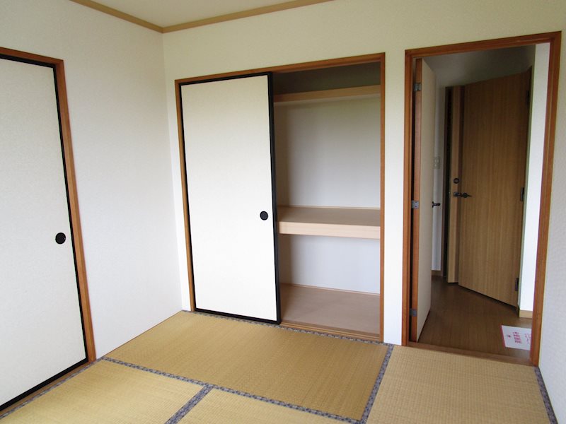 サニーホームA棟 収納