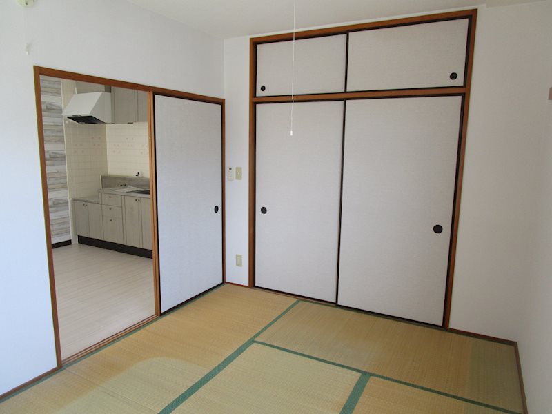 オークパレス川尻 収納