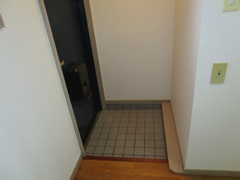 リニエージ友部 玄関