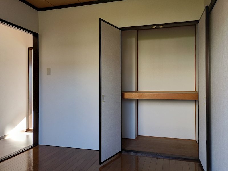 セキネハイツＢ 収納