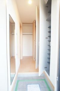 シャノワール 玄関
