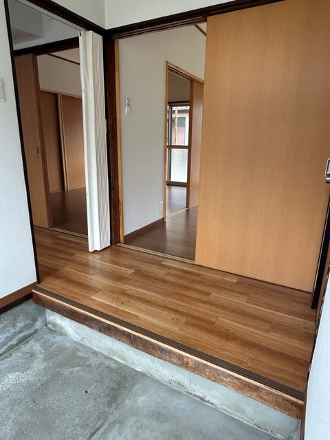 川井住宅 玄関