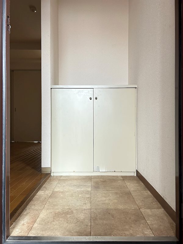 ラフォーレ・ナカダ 玄関