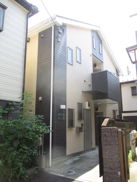 ラ・キャトル 102号室 外観