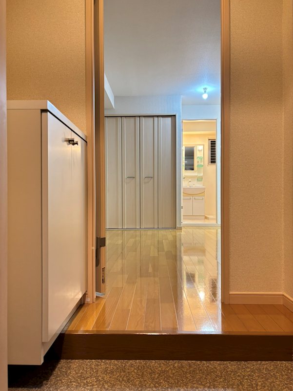 メゾン・えびす  玄関