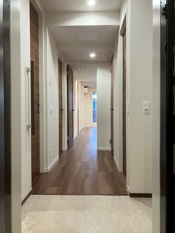 メゾン オルジュ 玄関