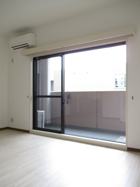 Ｓ・ＦＬＡＴ ベッドルーム