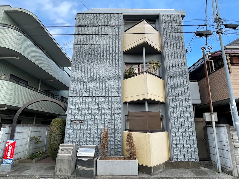 スカイフラッツ千早 外観