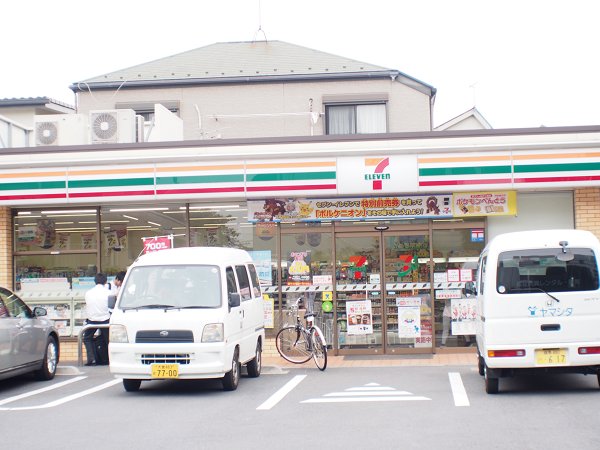 スカイフラッツ千早 コンビニ
