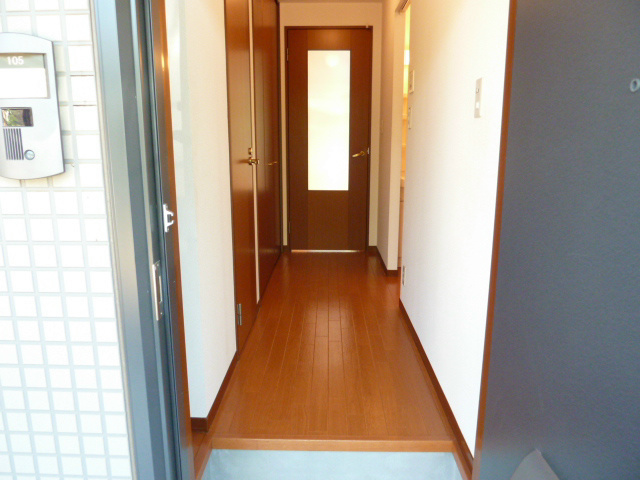 ジュネス山田B 玄関