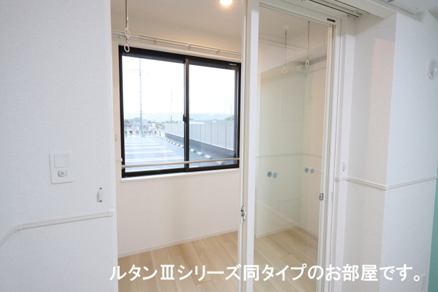 ココ　ラ　フェリーチェＢ その他3