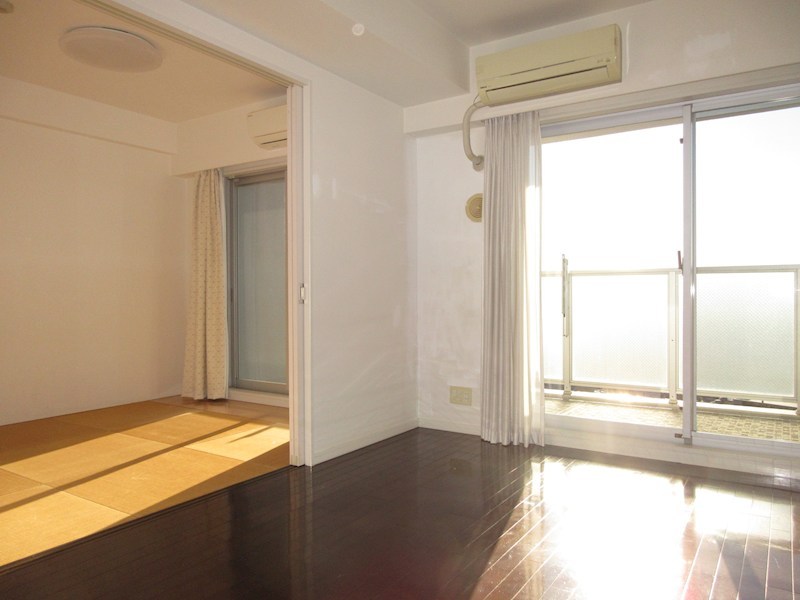 ルネサンス梅郷駅前  リビング