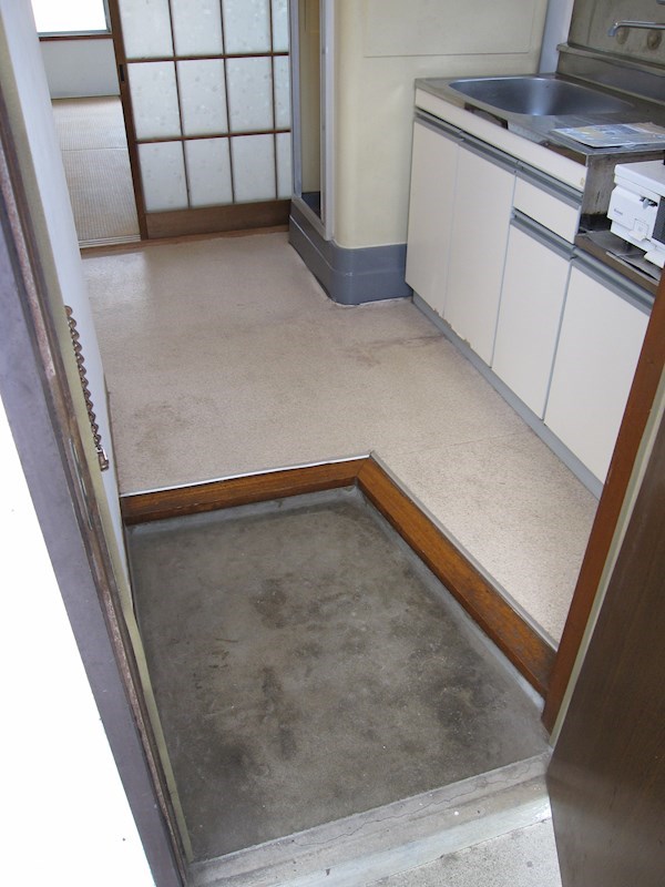 田邉荘 玄関