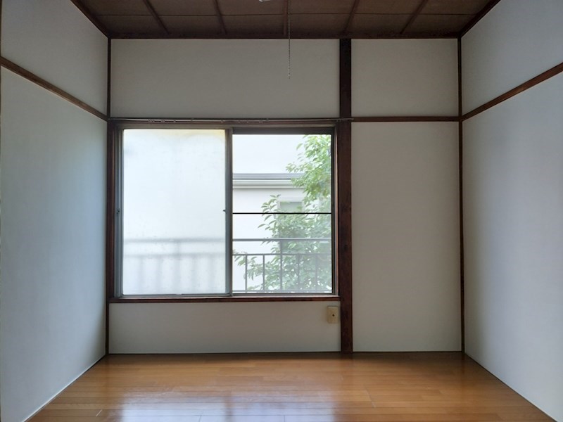 鶴岡荘 リビング