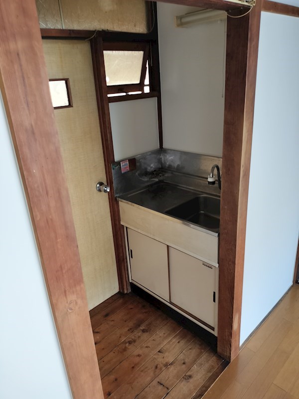 鶴岡荘 キッチン