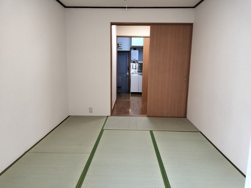 佐藤アパート ベッドルーム