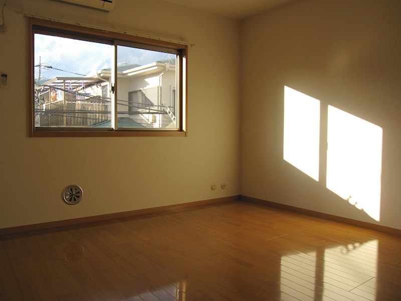 クレアトゥール リビング