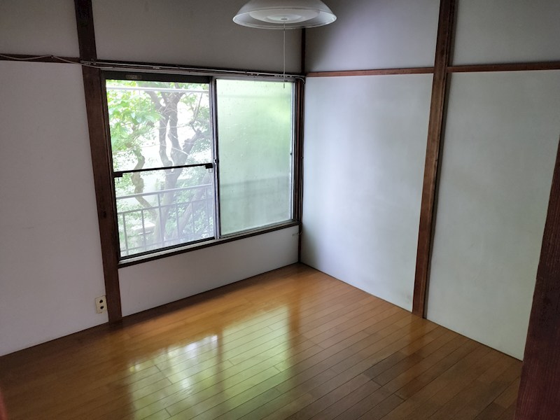 鶴岡荘 リビング