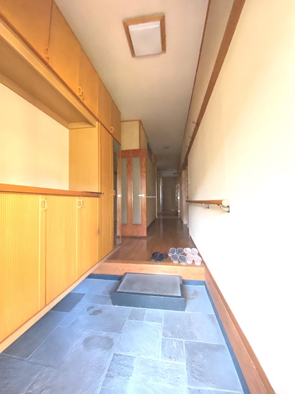 川口貸家 玄関