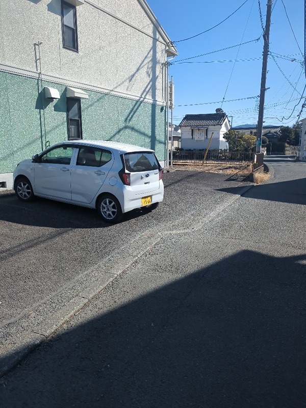 コーポ・ルミエール 駐車場