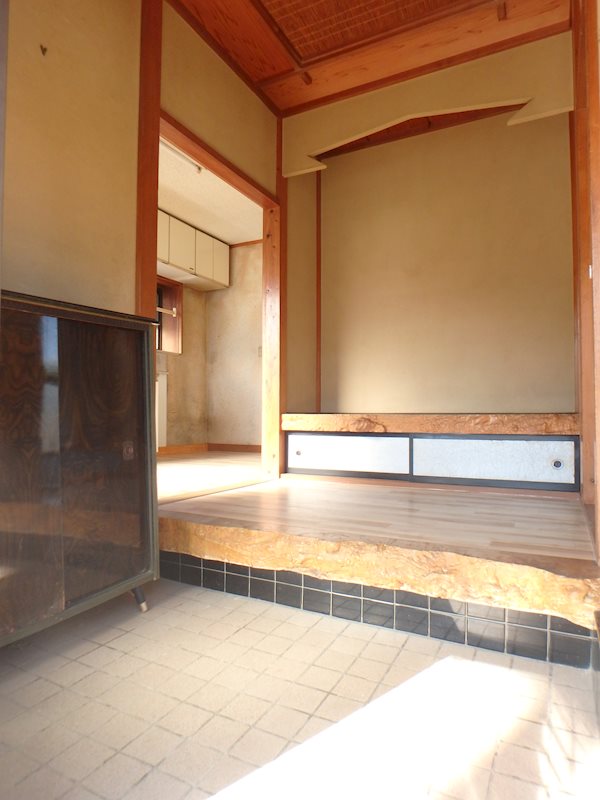 内山貸家 玄関