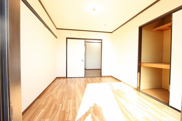 ハイツ城山 ベッドルーム