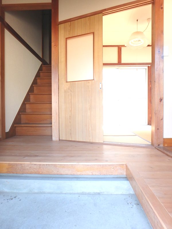 湯山貸家 玄関