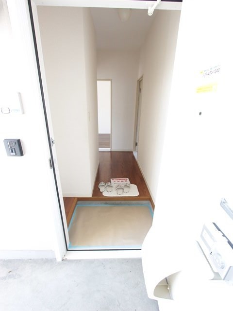 ドミールエビナ壱番館 玄関