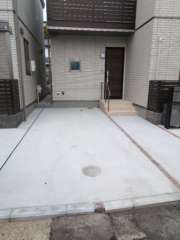金沢区大道１丁目戸建Ｄ エントランス