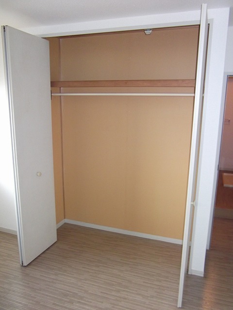 ソレイユ楠 収納
