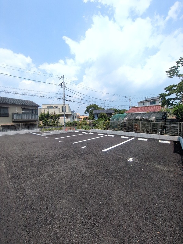 グレースフォレスト 駐車場