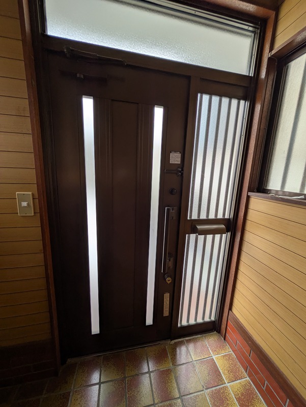 本町田戸建 玄関