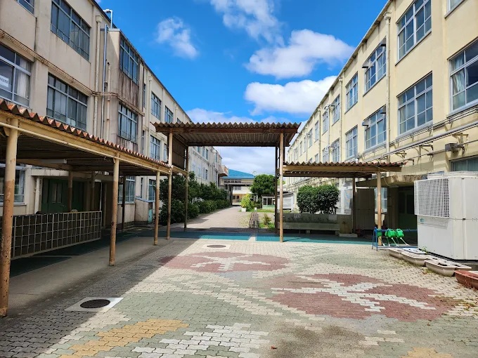 レジディア太秦 小学校