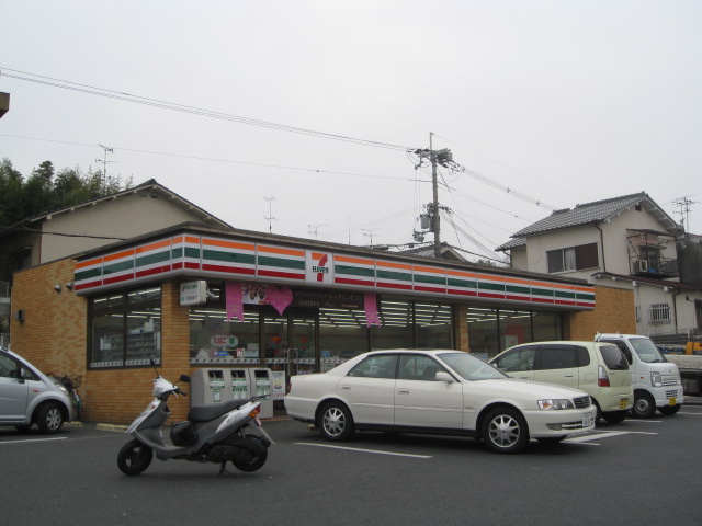 CASA　VERDE コンビニ