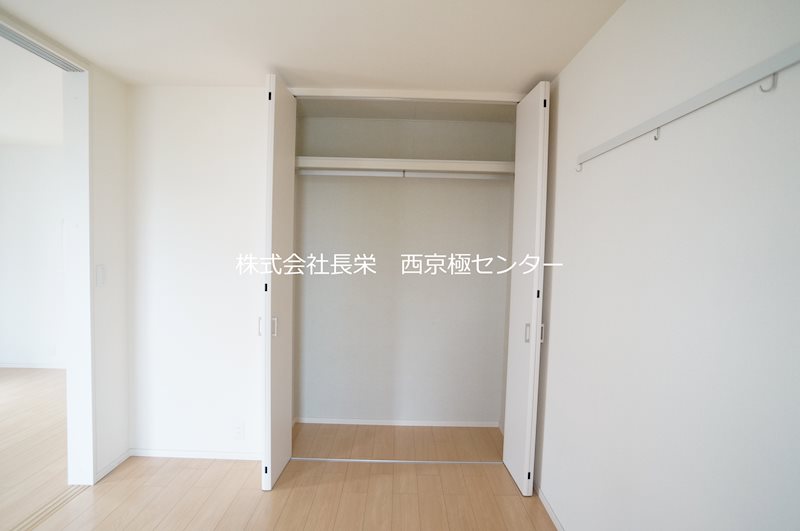 アザレ 収納