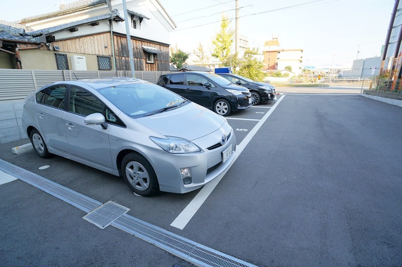 アザレ 駐車場