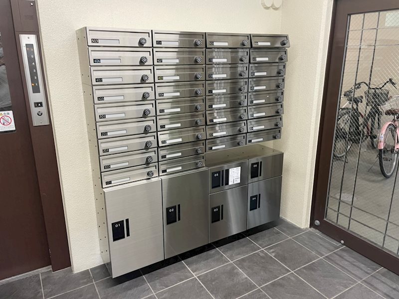 エクセレント丸太町 エントランス