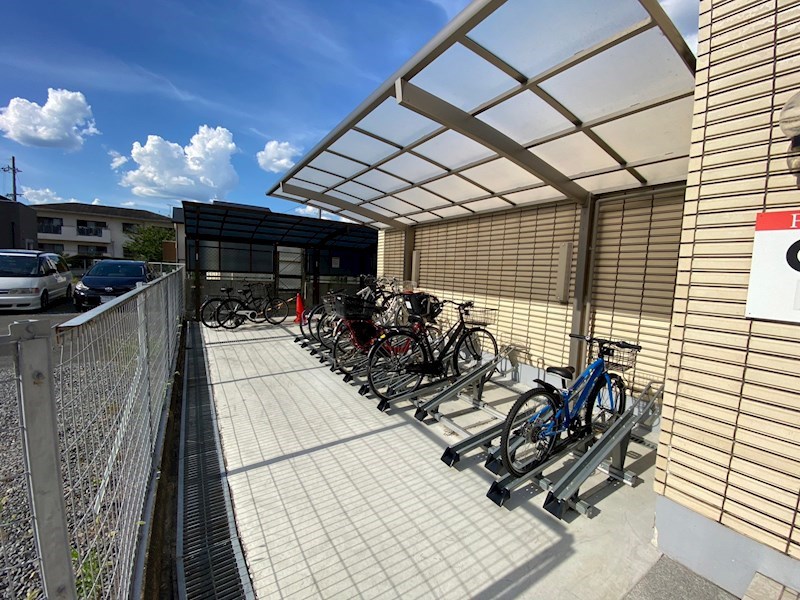 嵐山ファミリオ 駐車場