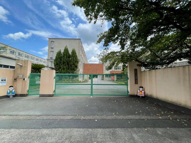 グランドール桂 小学校